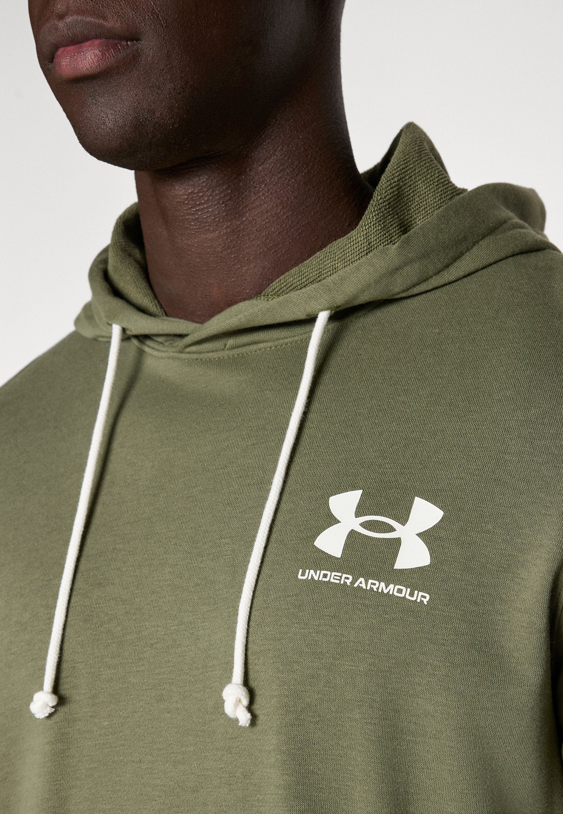 Under Armour RIVAL