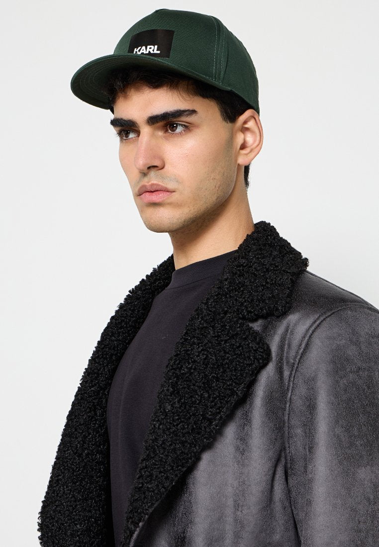 KARL LAGERFELD Cap Media 2