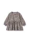 Blumengemustertes Kleid in Grau mit langen Ärmeln, rundem Hals und plissiertem Rock. Mit Knopfdetails und dehnbaren Bündchen.