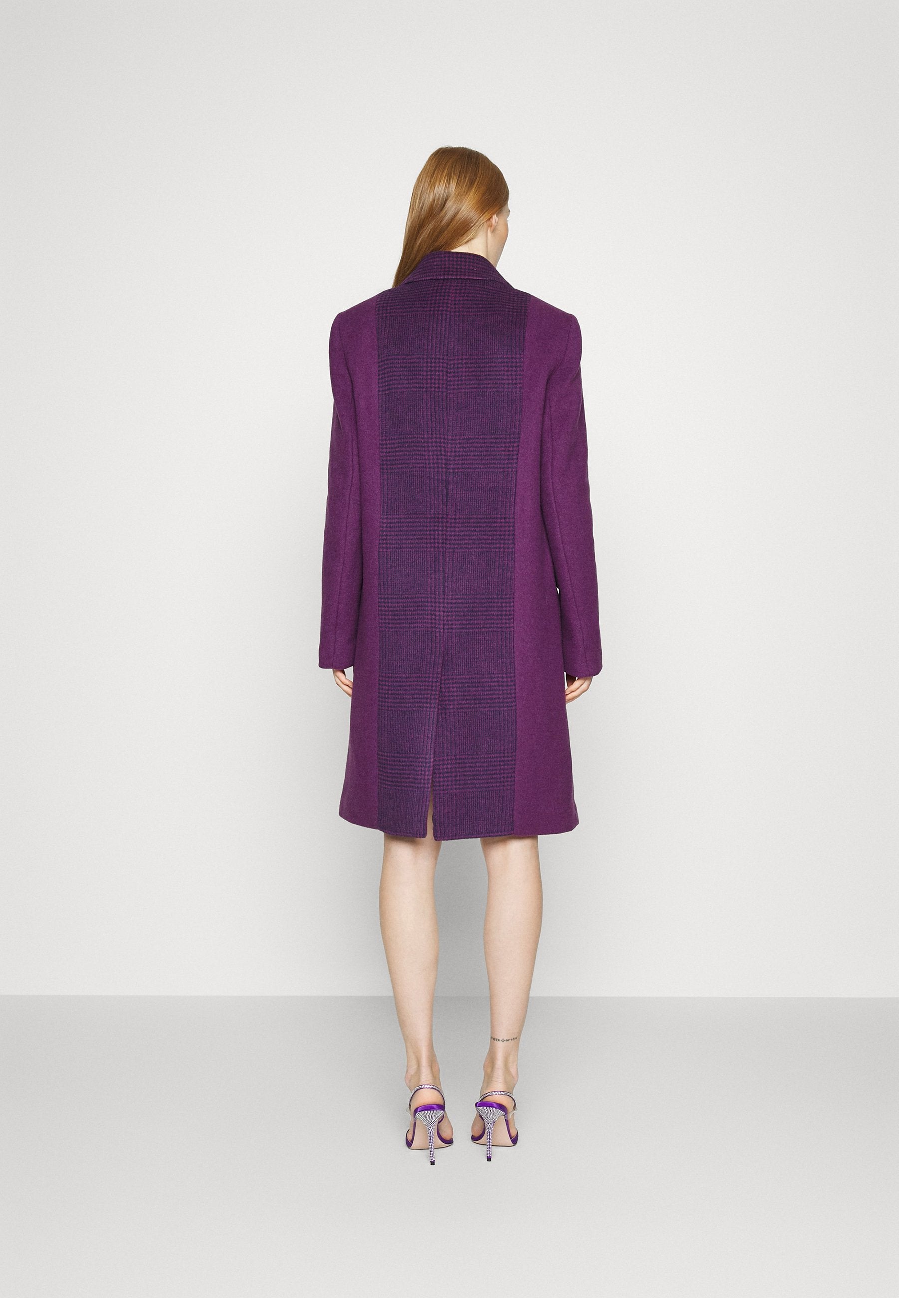 CONTRAST PANEL ZIP  Media 4