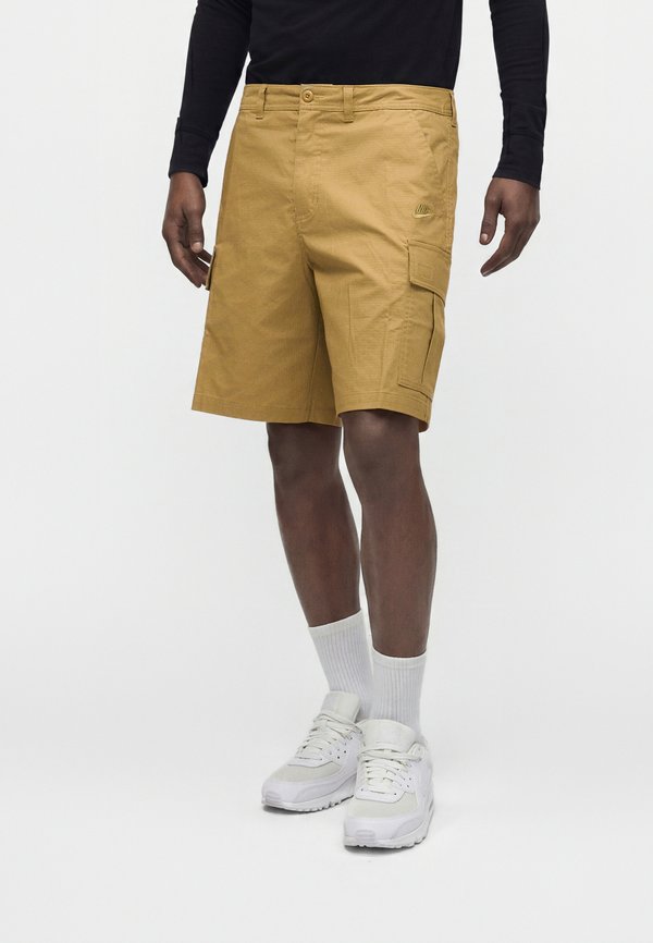 Nike Sportswear CLUB - Shorts - parachute beige