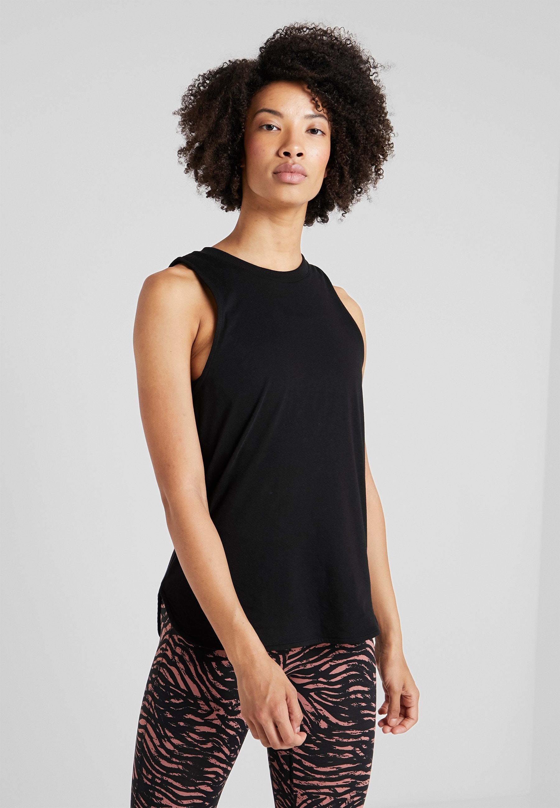 Cotton On Body ACTIVE CURVE TANK