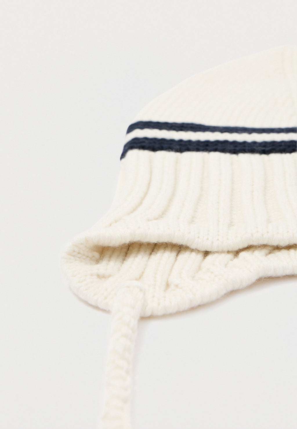 CHUNKY BAUBLE BEANIE Media 3