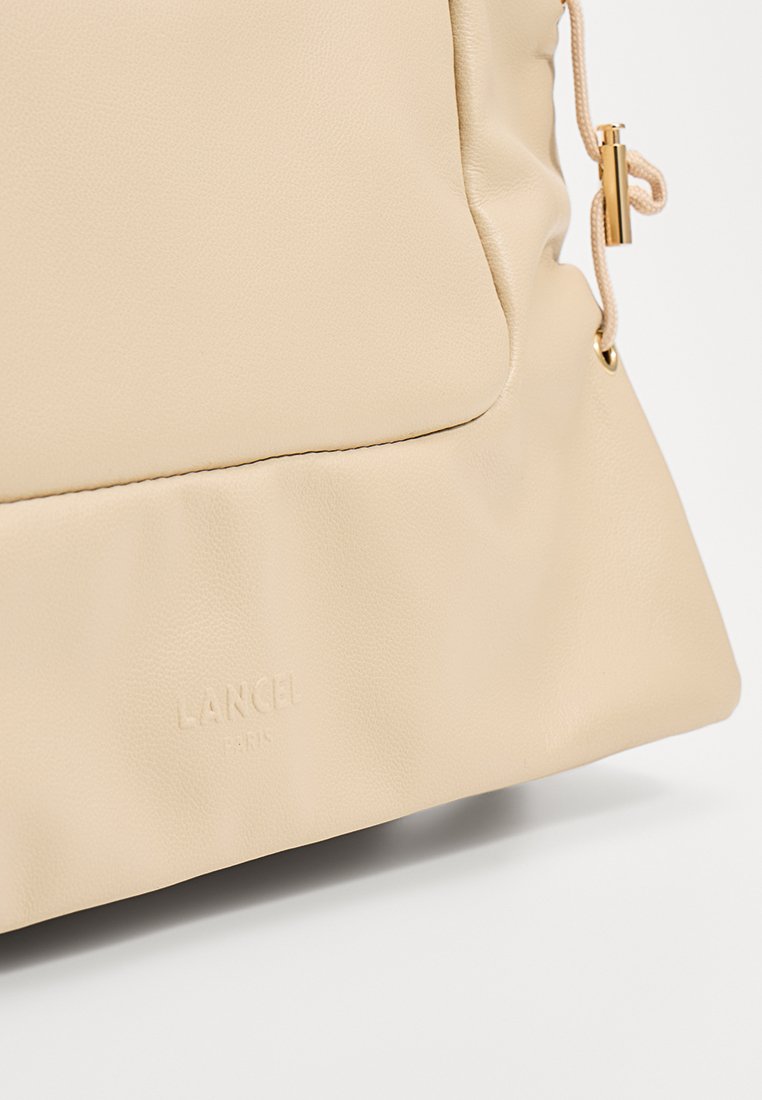 Lancel BILLIE