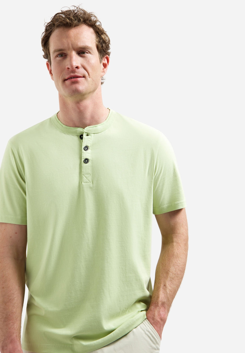 WITH BUTTON CLOSURE Media 7