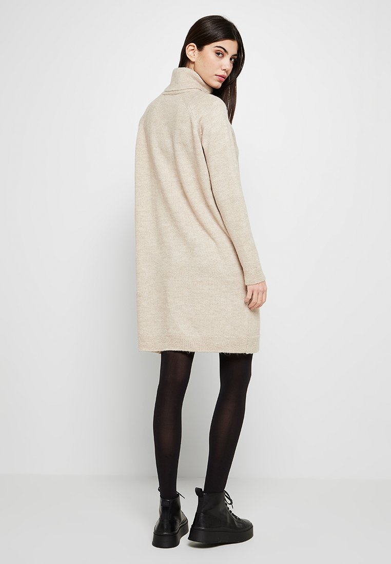 DRESS FEM KNIT PC81/PL19 Media 2