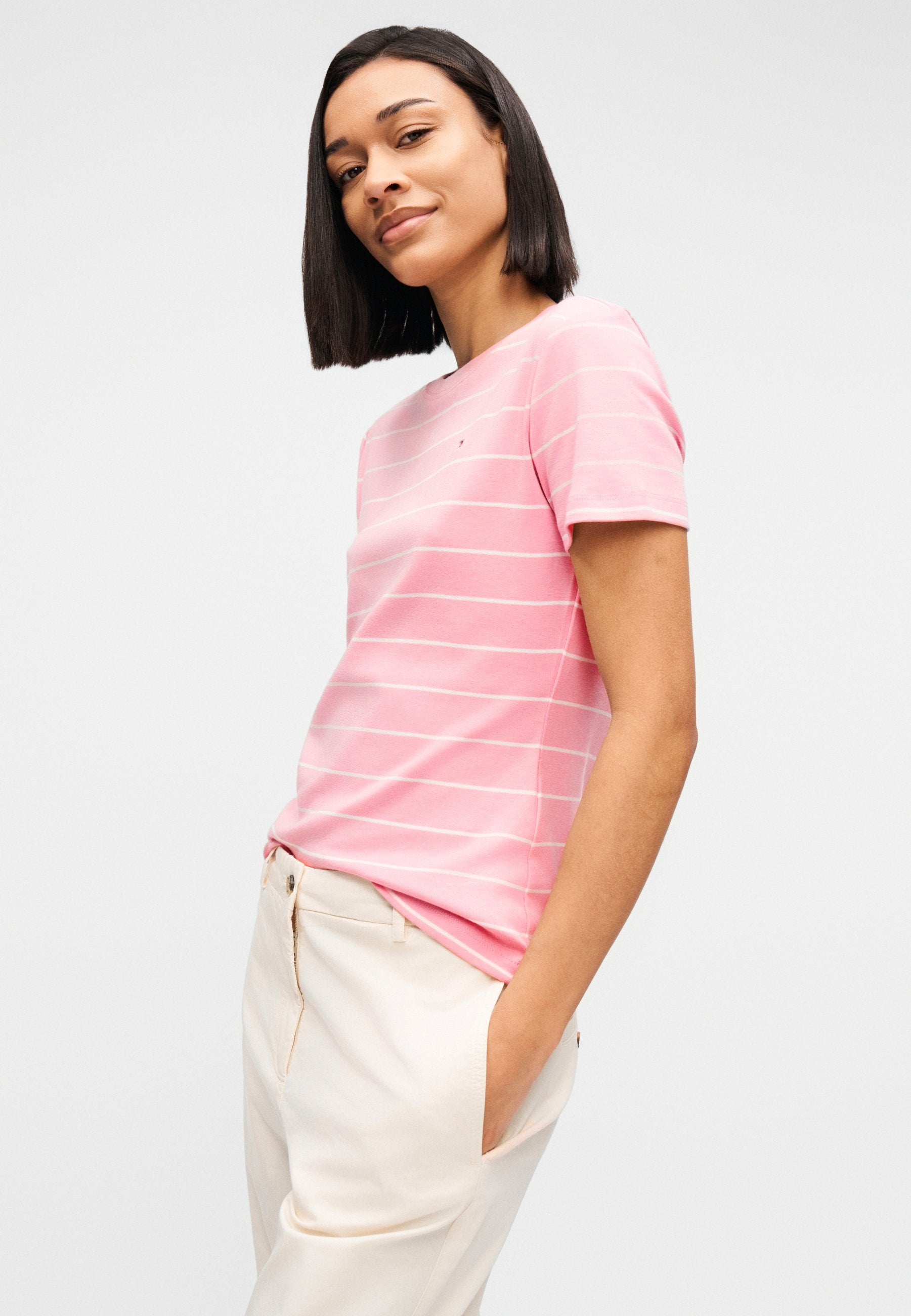 SLIM CODY TEE Media 5
