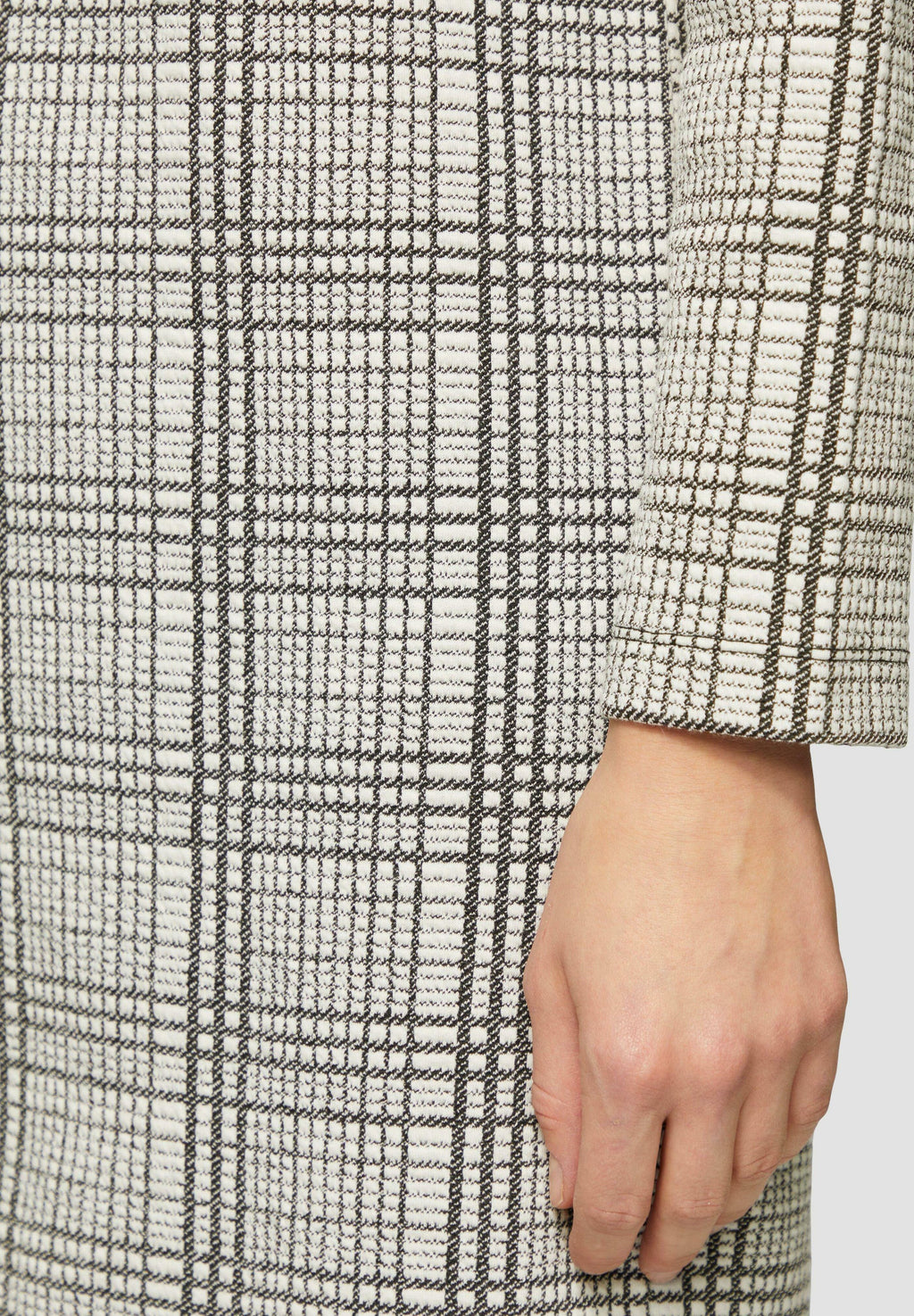 GEMUSTERTES -MIT TURTLENECK Media 5