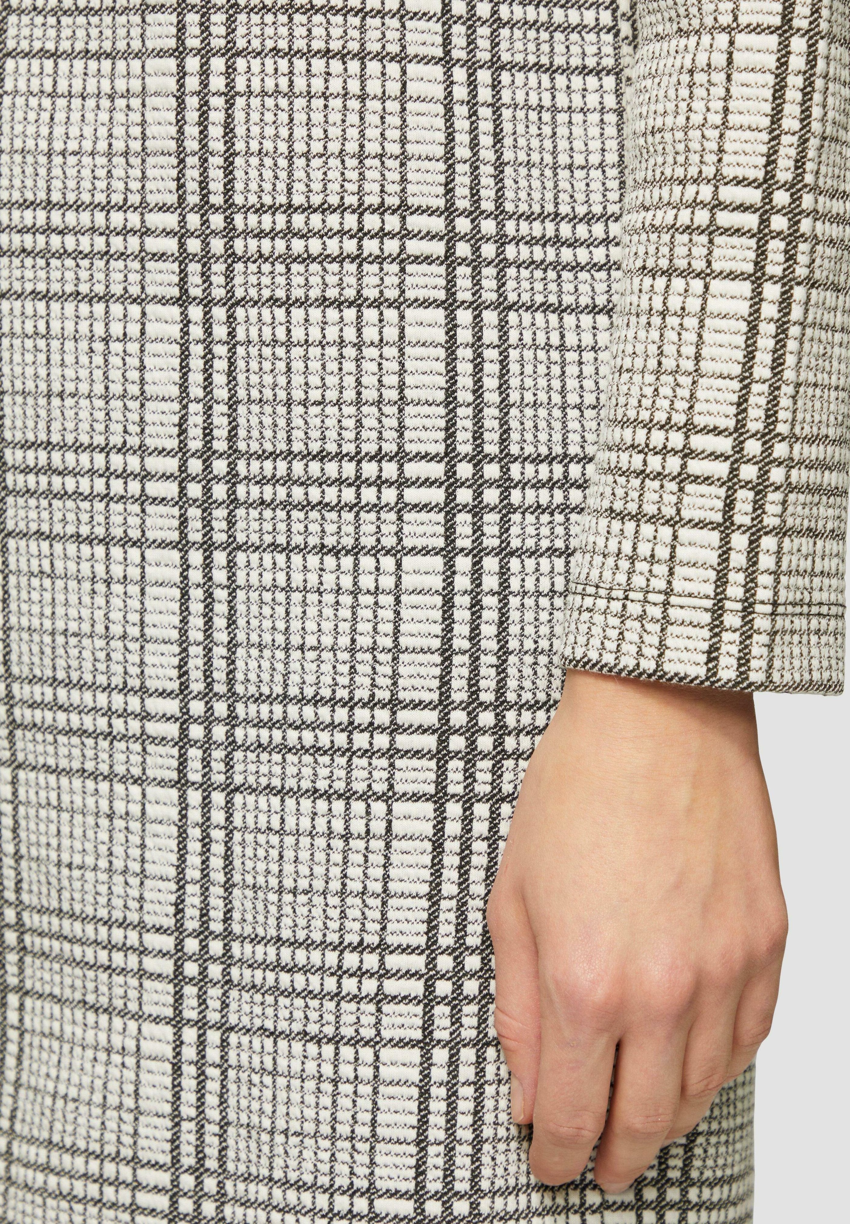GEMUSTERTES -MIT TURTLENECK Media 5