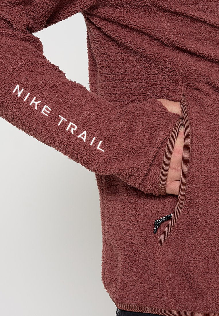 Nike Performance
