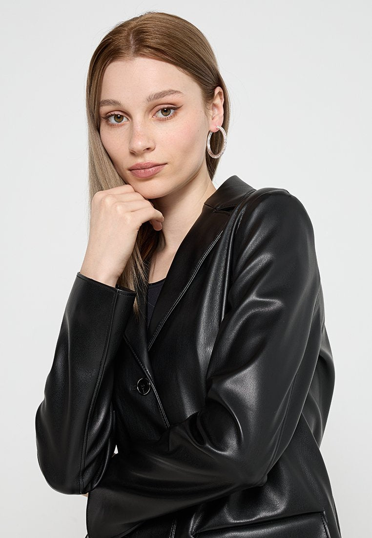 DKNY