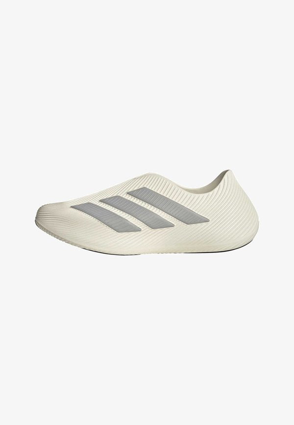 adidas Sportswear PURECHILL - Trainers - ftwr white grey two core black