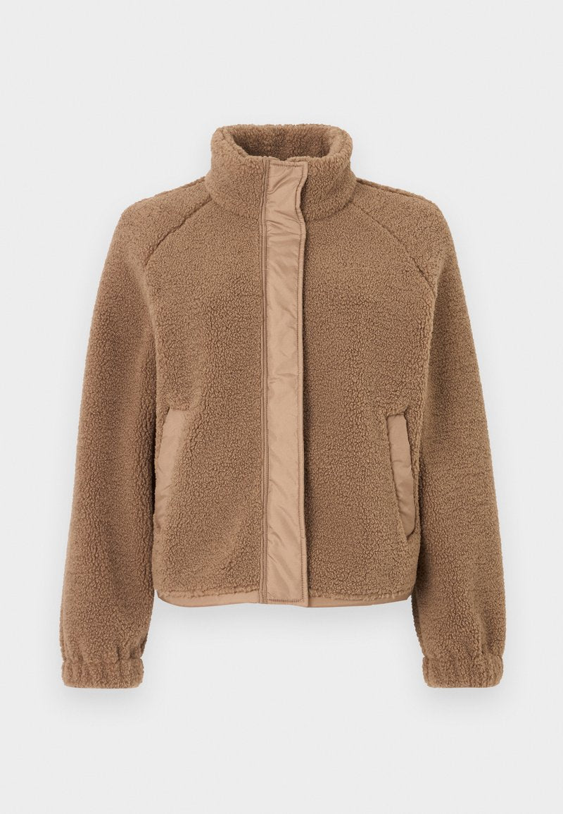 FROST JACKET Media 1