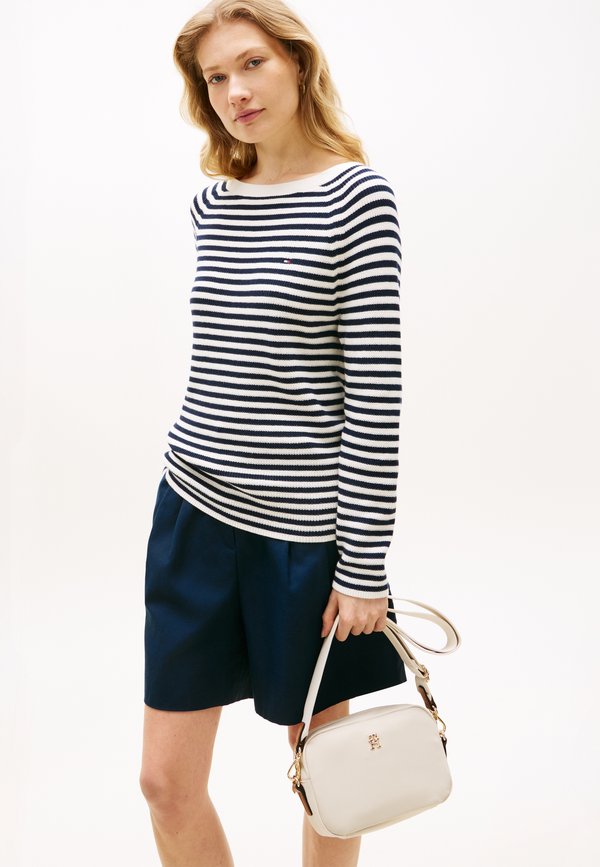 Tommy Hilfiger POPETTE - Cross body bag - soft cream