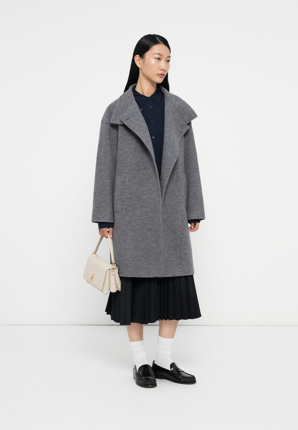 TEXTURE FUNNEL COAT Media 2