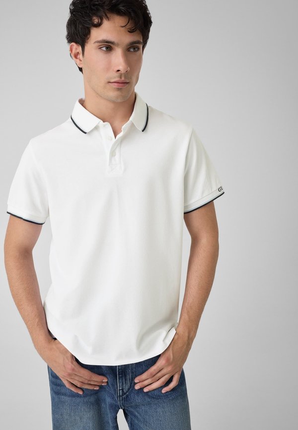 Guess PIQUÉ-POLOSHIRT - Polo shirt - weiß