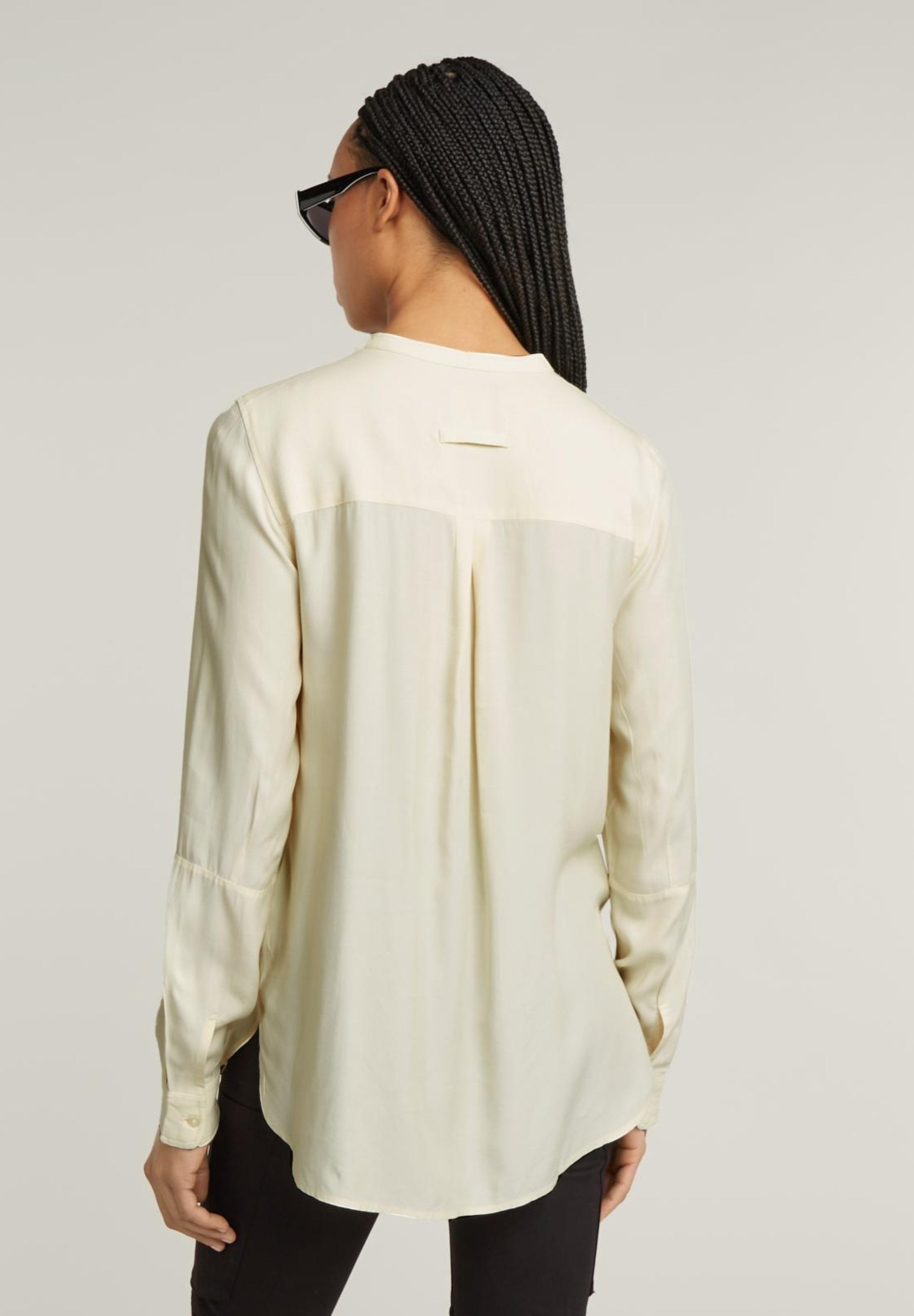HALF PLACKET Media 4