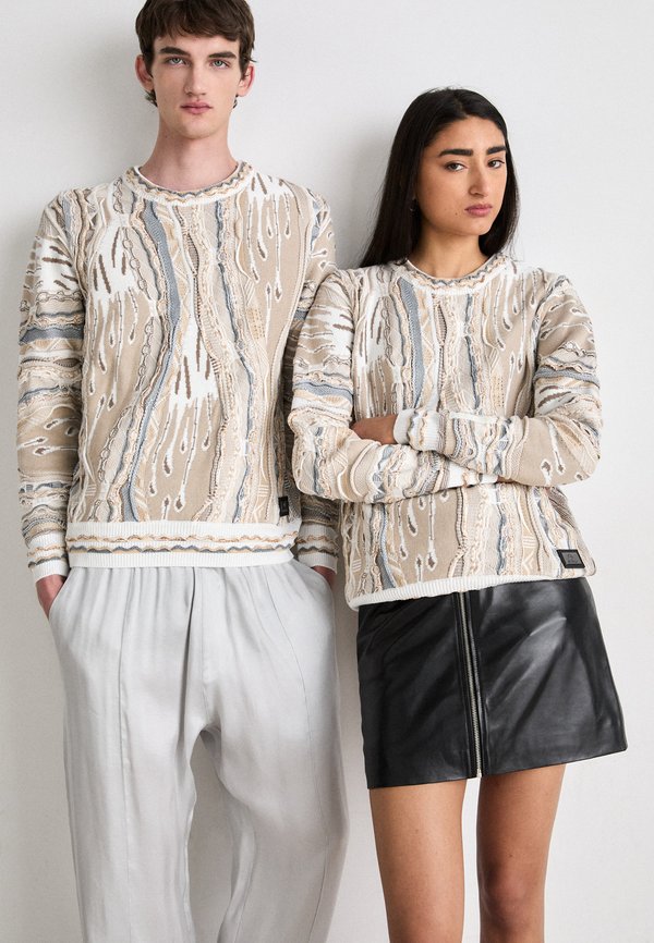 Carlo Colucci UNISEX