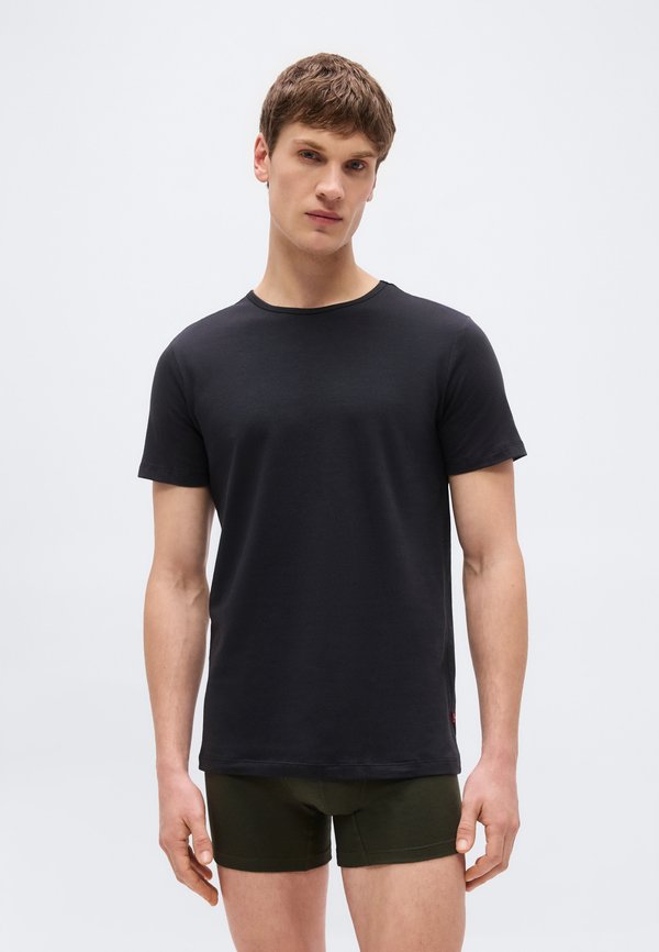 Levi's® MEN SOLID CREW 3 PACK - Undershirt - black