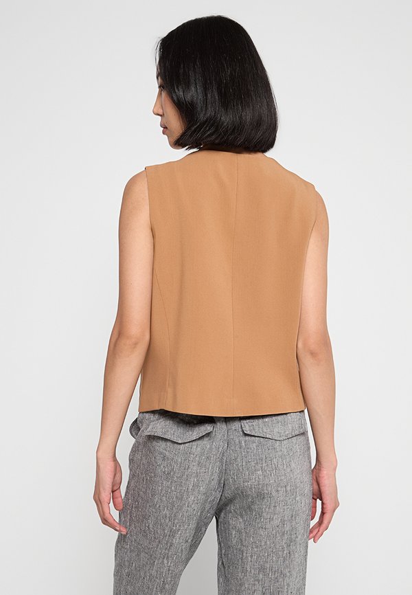 DKNY