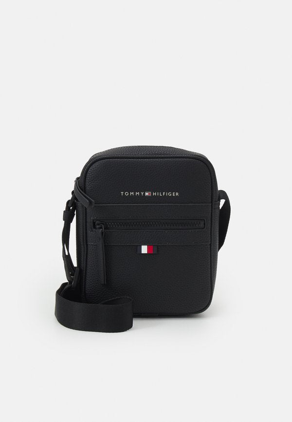 Tommy Hilfiger ESSENTIAL MINI REPORTER UNISEX - Cross body bag - black
