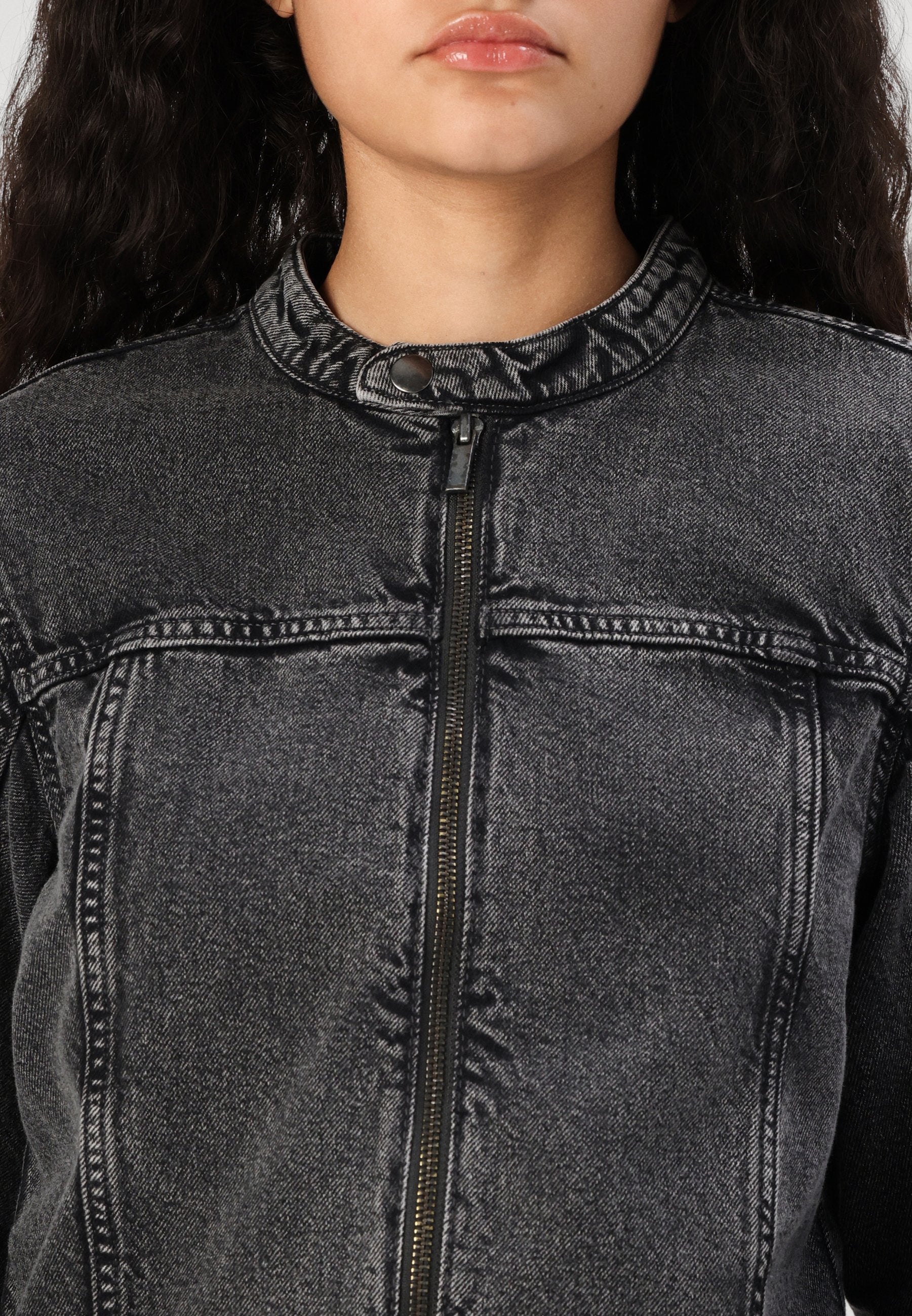ONLPRIME ZIP Media 6