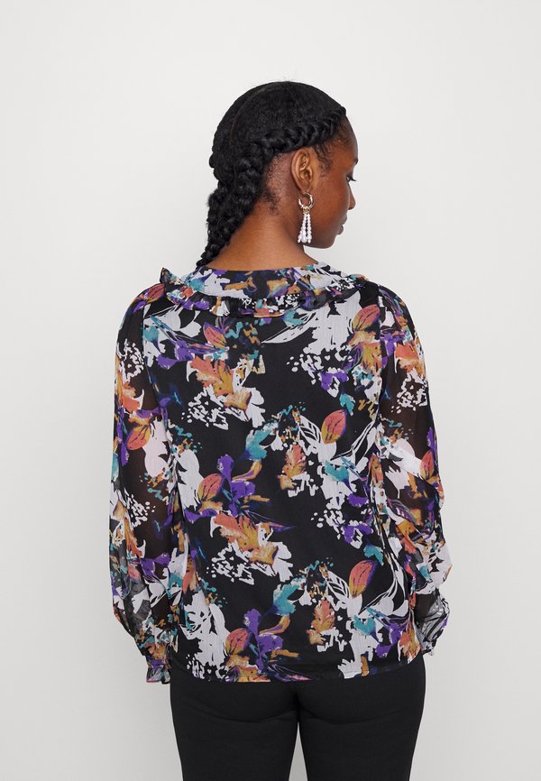 Vero Moda Petite VMKAYA V-NECK SHIRT