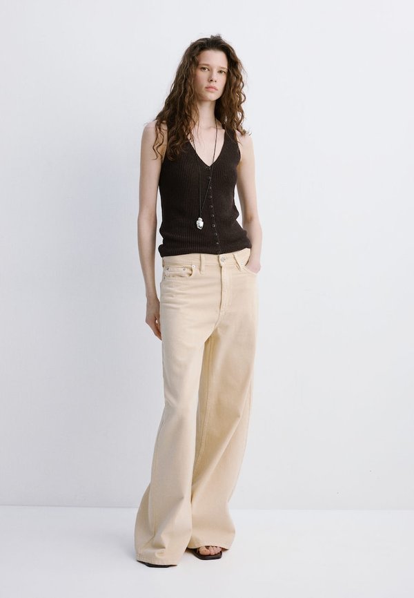 Mango ADULT - Waistcoat - brown
