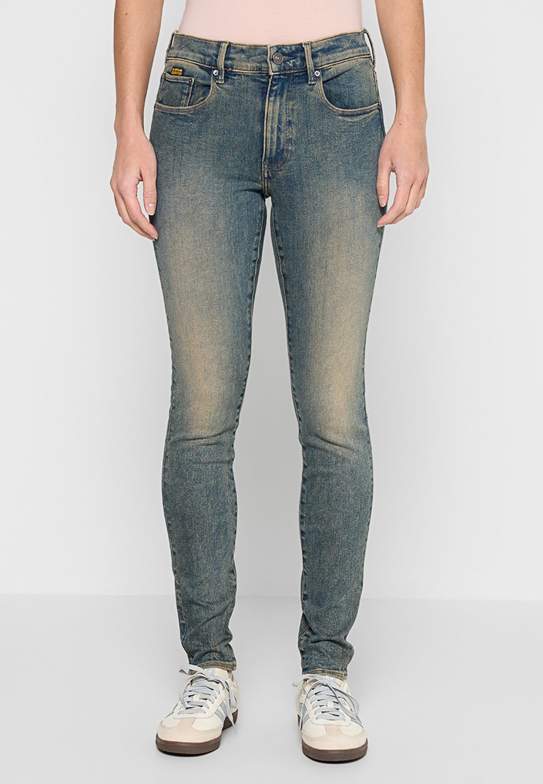 SKINNY FIT Media 1