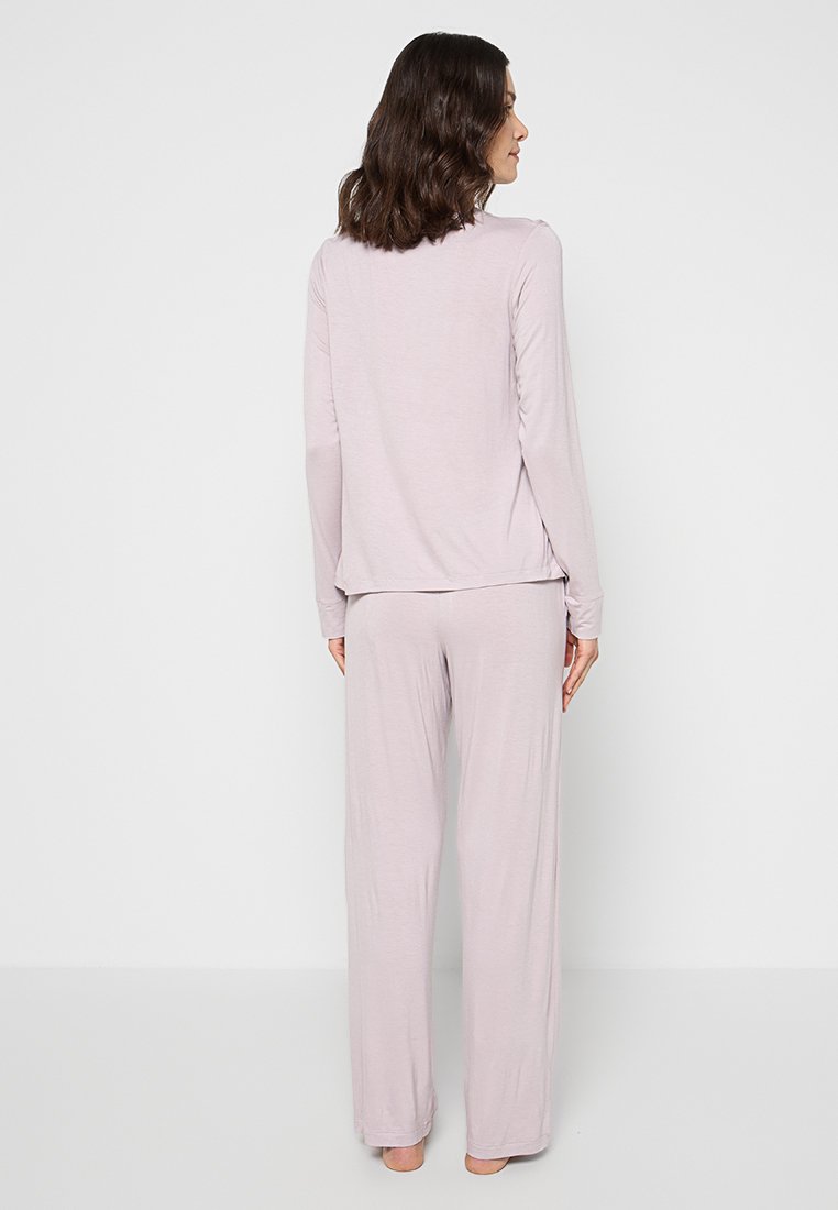 DKNY Loungewear