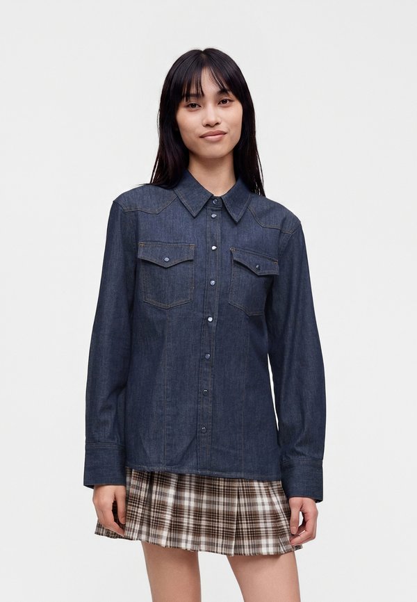 ONLY ONLOLIVIA L/S FITTED DNM SHIRT DNM QYT - Button-down blouse - dark blue denim