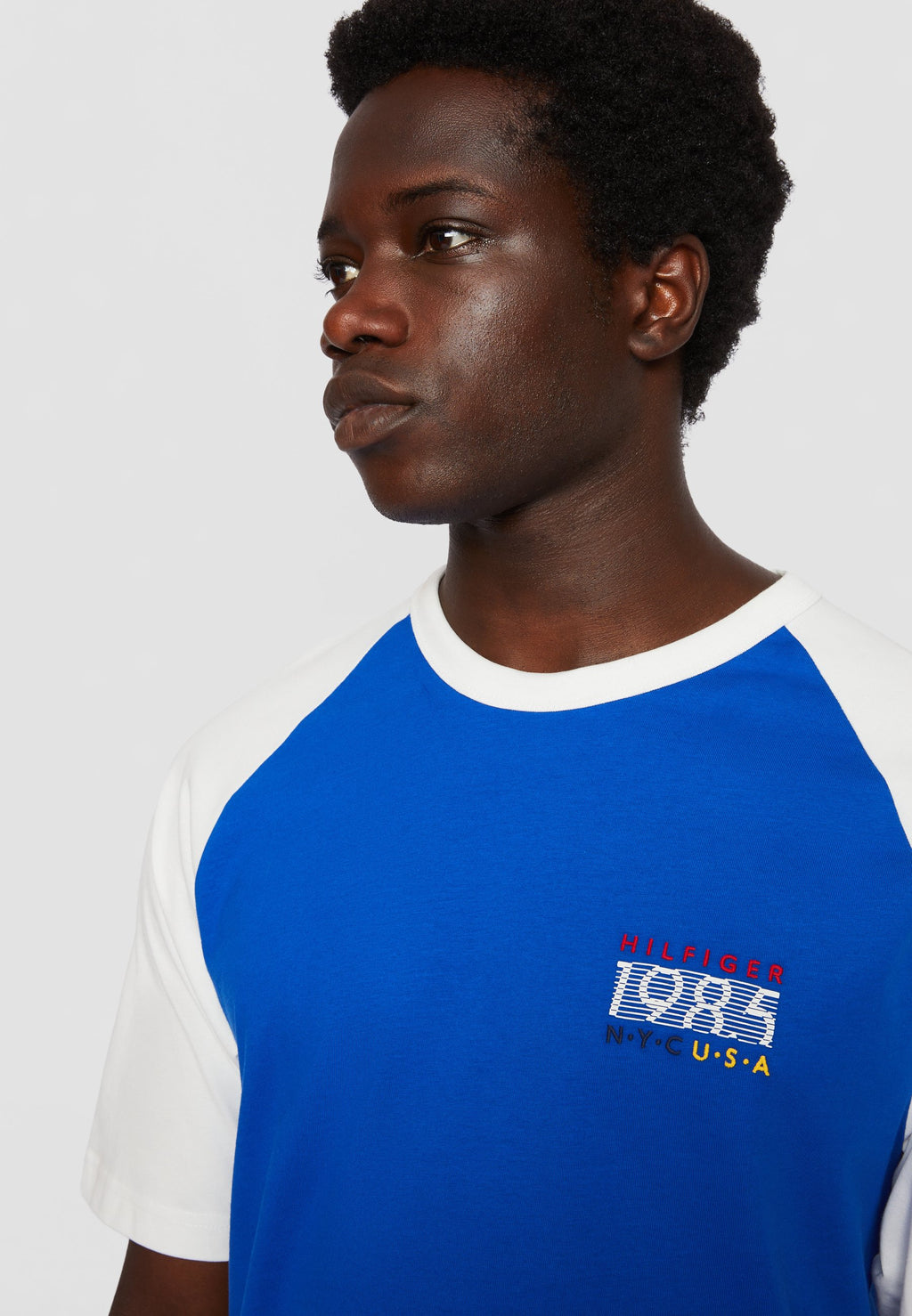 EXCLUSIVE HILFIGER TEAM KIT Media 7