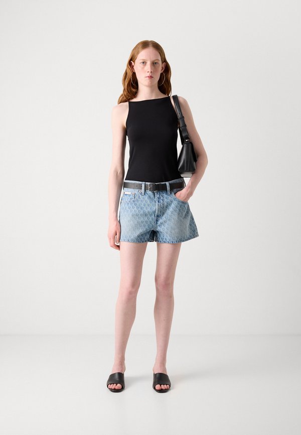 Calvin Klein Jeans 90S FIT