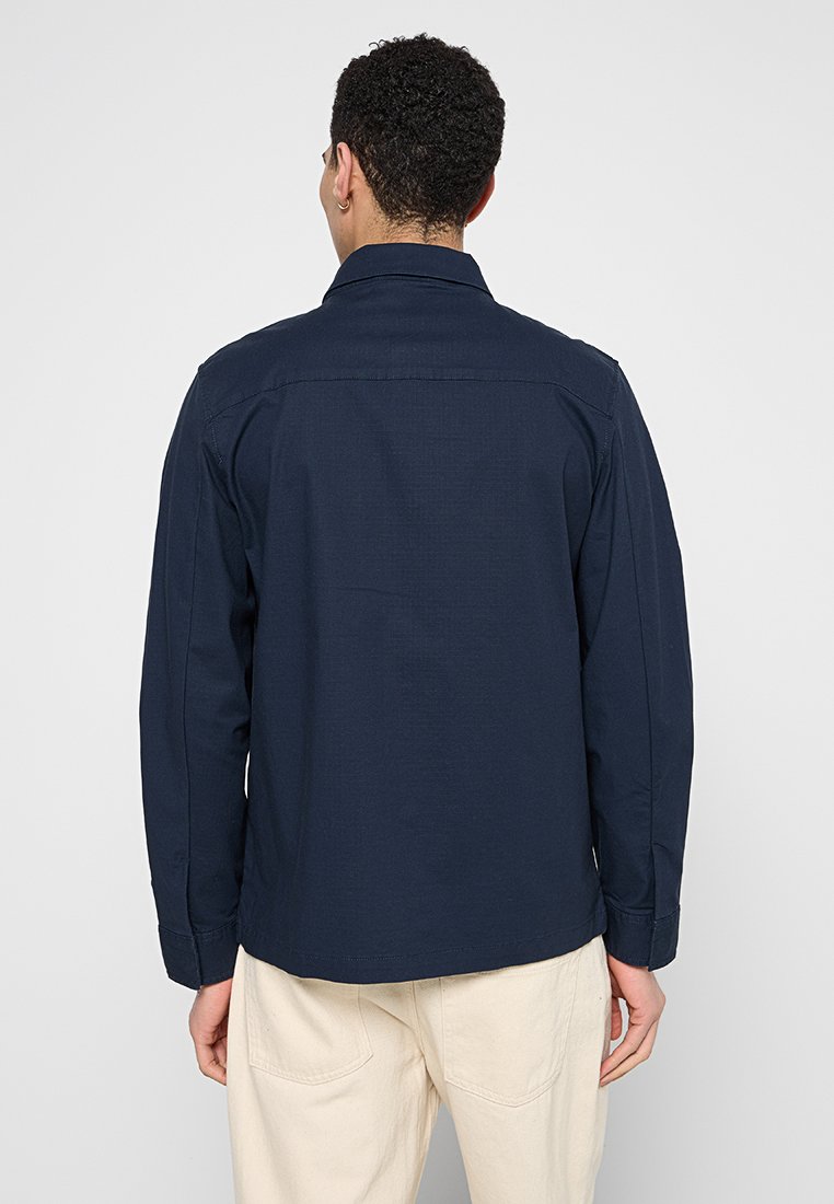 Lyle & Scott