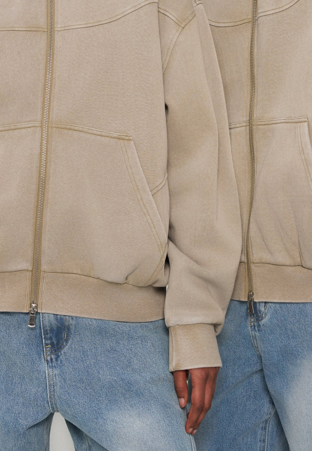 YOURTURN RELAXED FIT CURVED SEAM ZIP-UP HOODIE