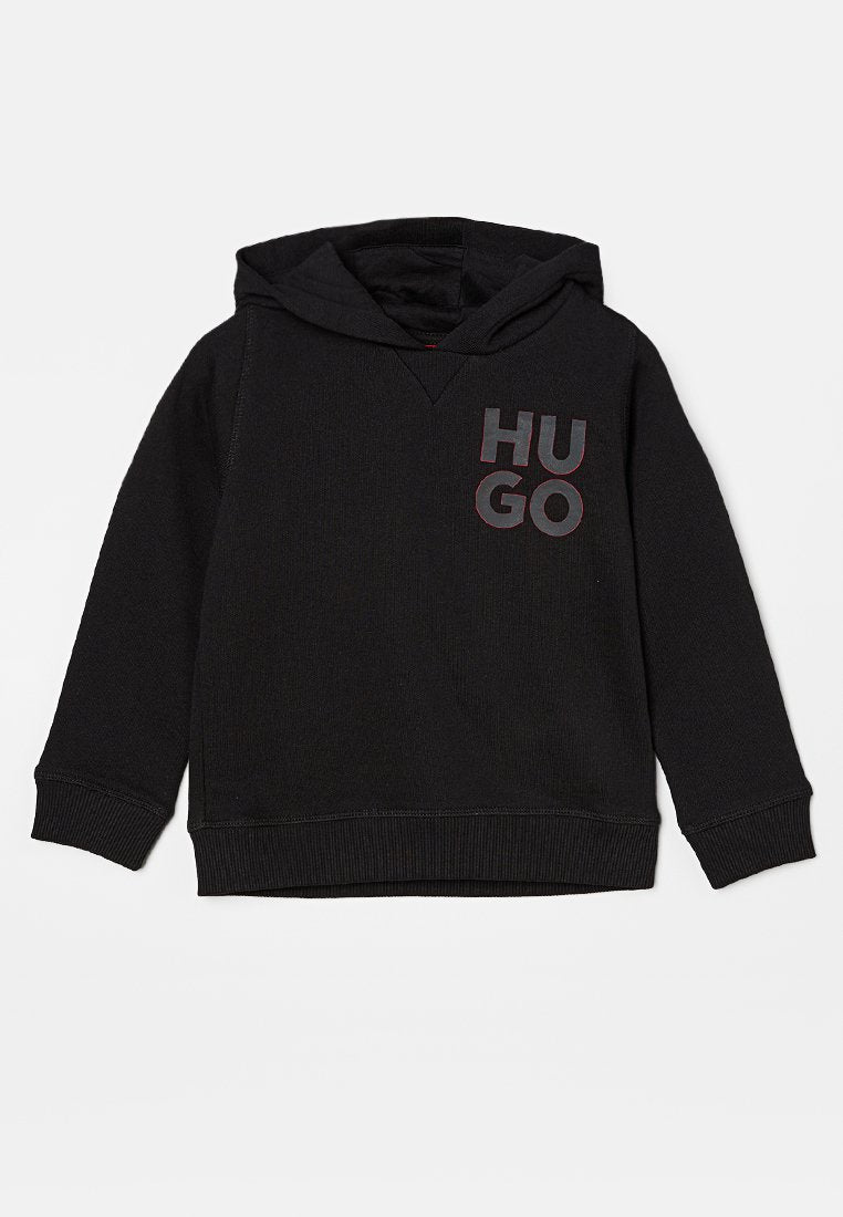 Schwarzer Hoodie aus strukturiertem Stoff, mit V-Ausschnitt und einem auffälligen "HUGO"-Logo auf der Vorderseite in kontrastierenden Farben.
