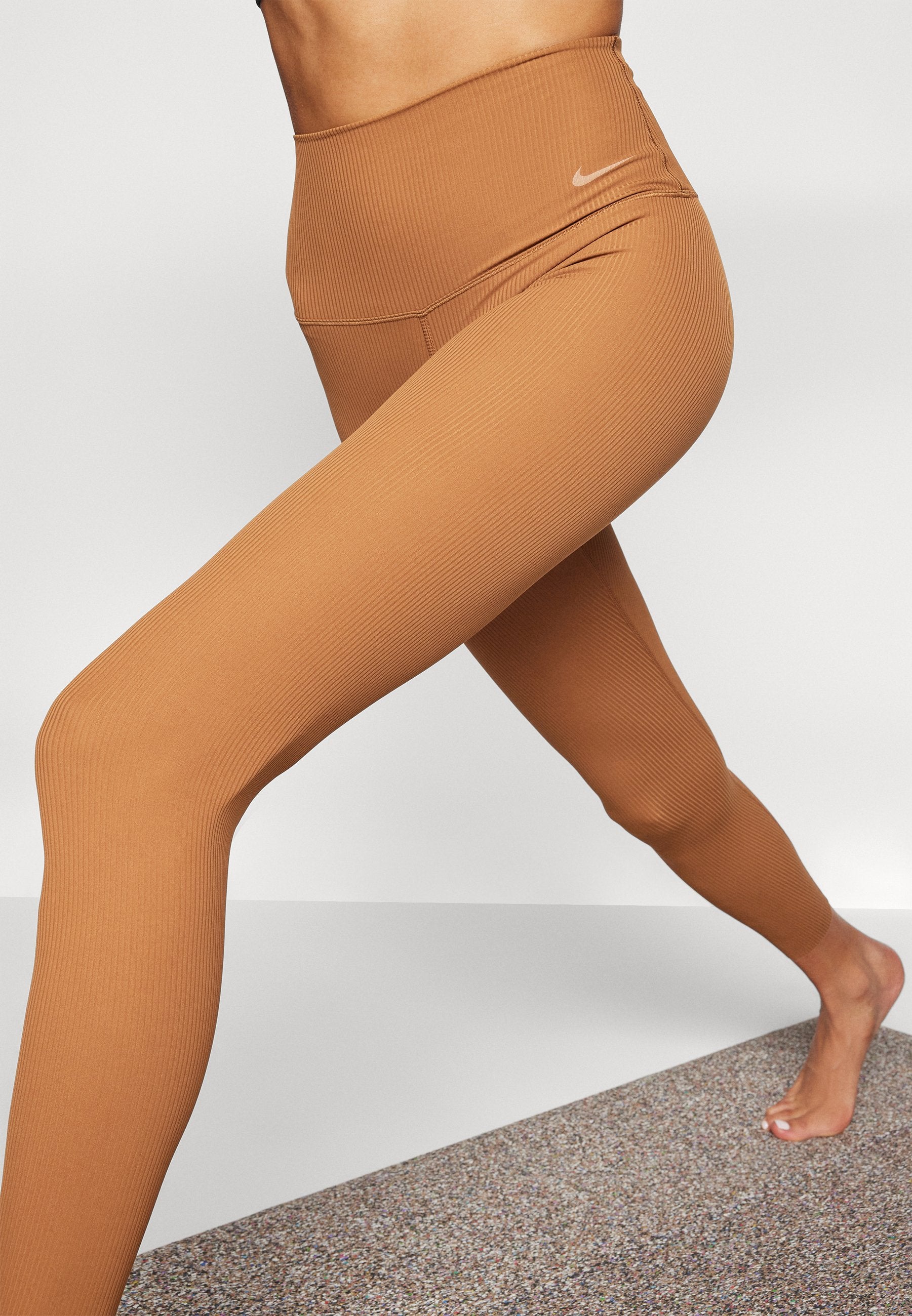Nike Performance ZENVY