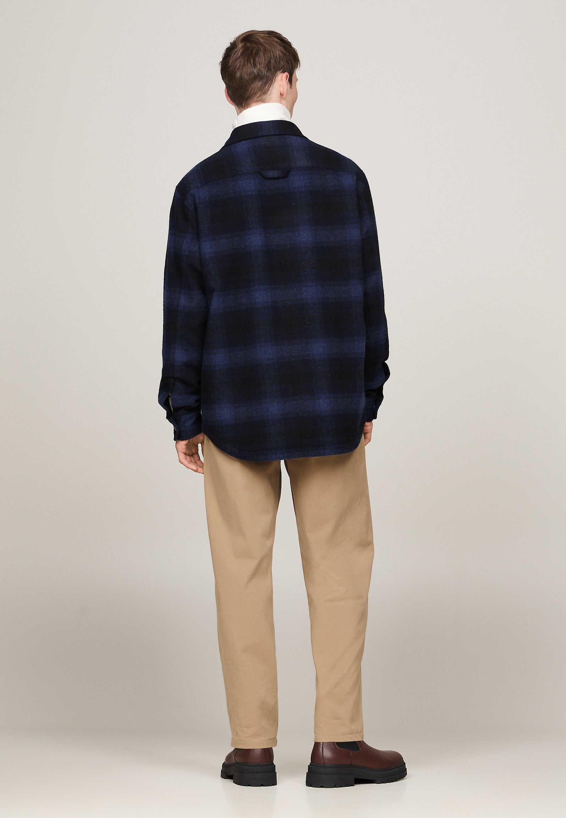BRUSHED CHECK OVER Media 4