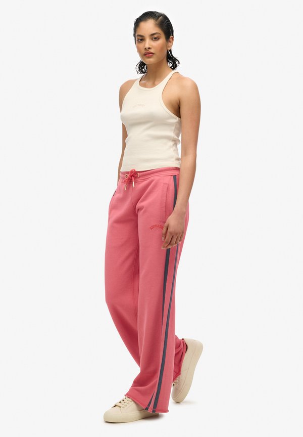 Superdry & Co ATHLETIC ESSENTIALS LOGO STRAIGHT JOGGERS - Tracksuit bottoms - holly berry red