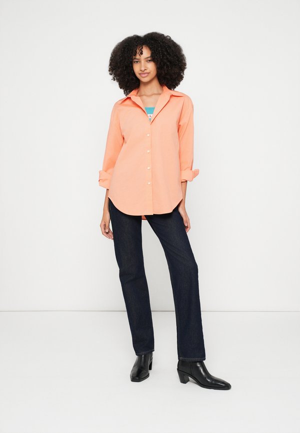 Calvin Klein RELAXED FIT