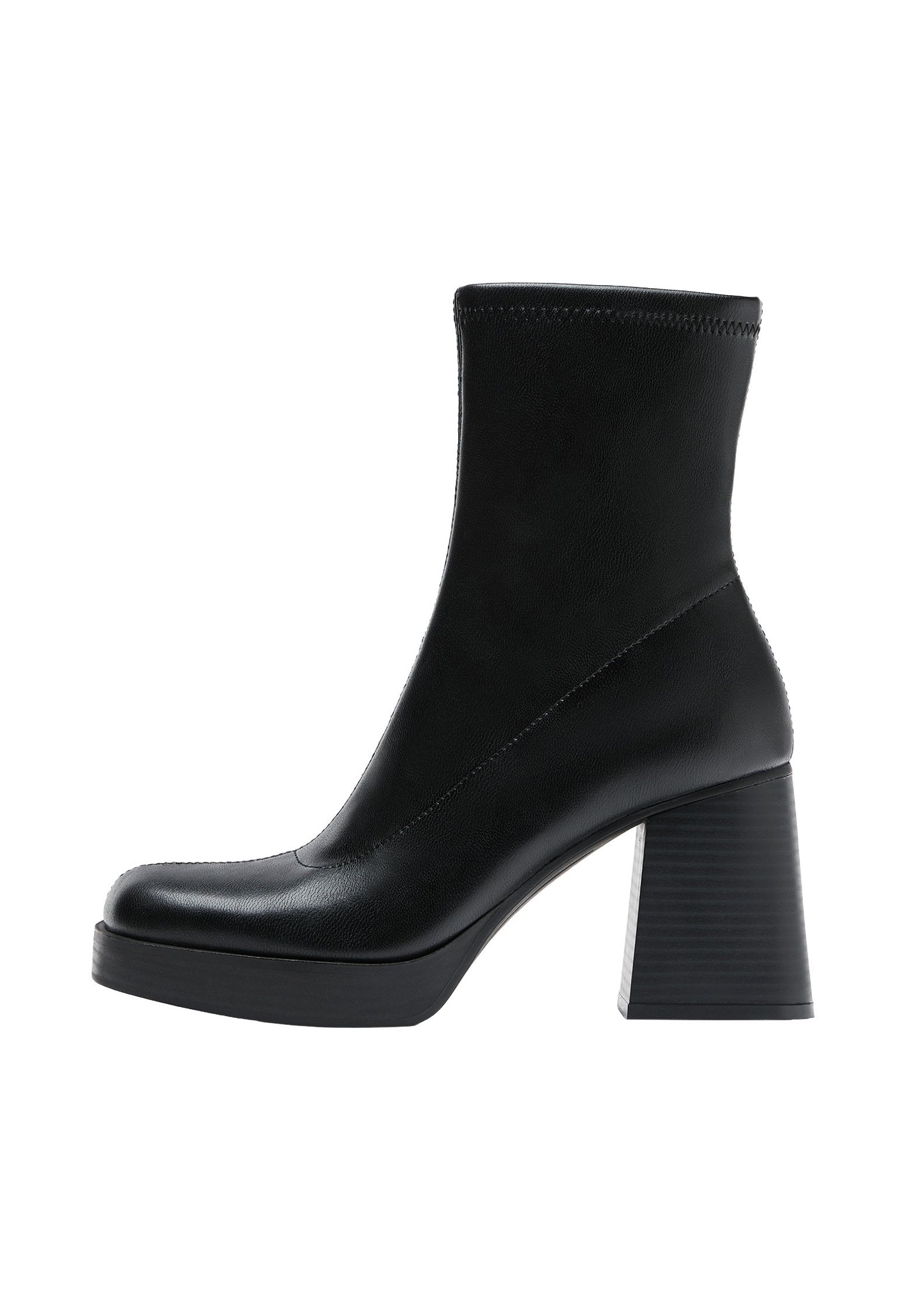 Schwarze Stiefeletten mit glattem Lederfinish, abgerundeter Zehenpartie und hoher Blockabsatz. Verfügt über dezente Nähte entlang der Kanten und ein elegantes Design.