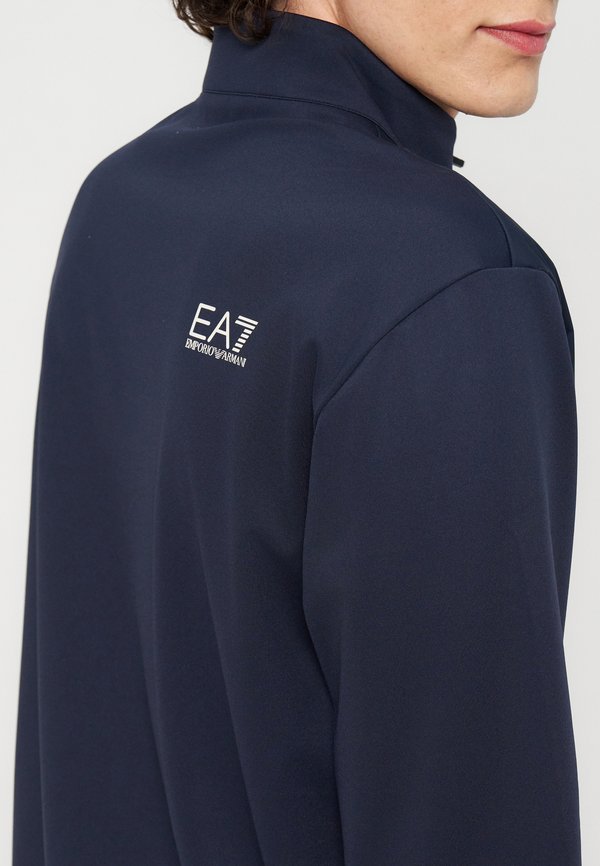 EA7 Emporio Armani