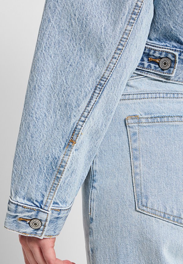 Abercrombie & Fitch