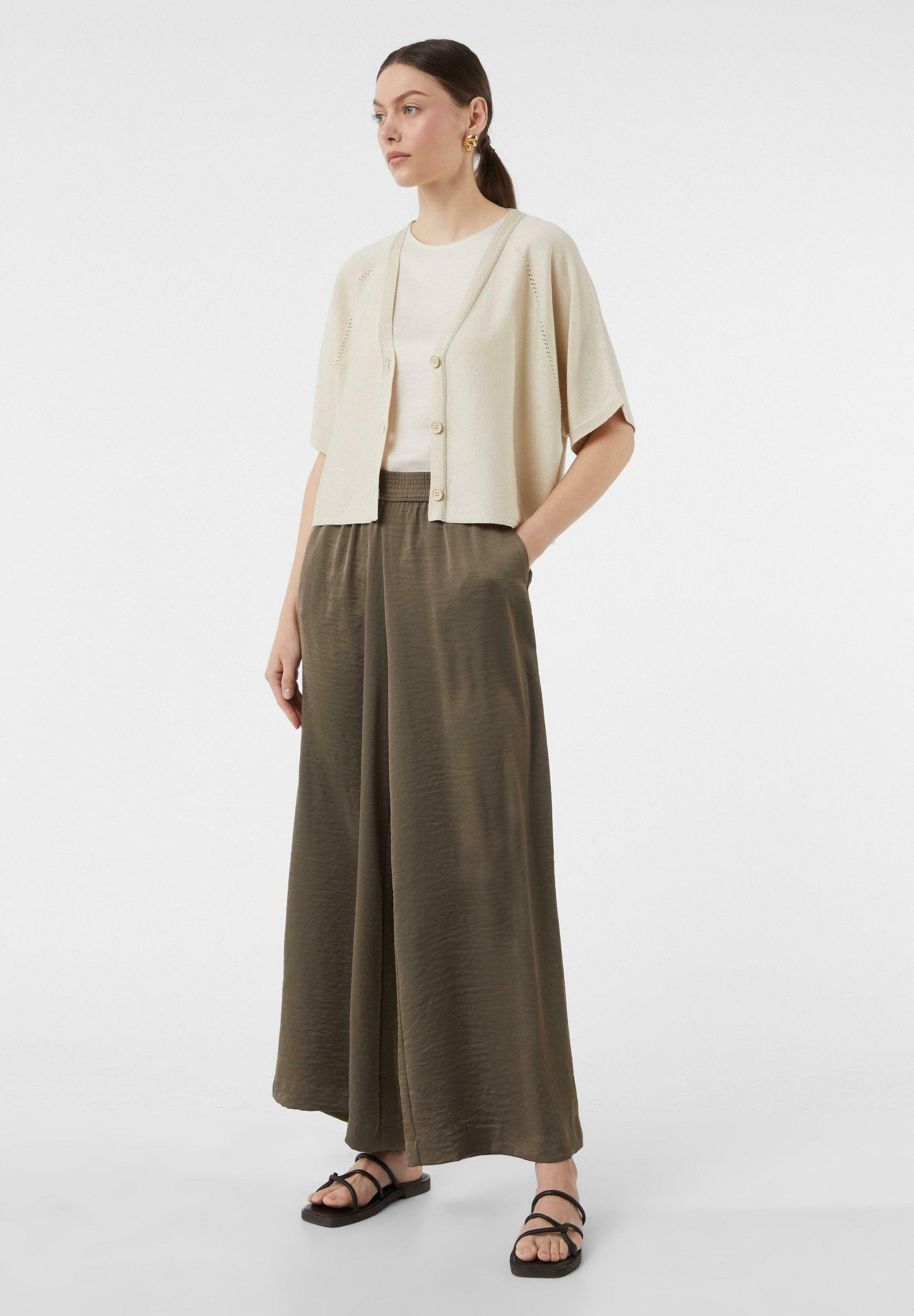comma Strickjacke Media 2