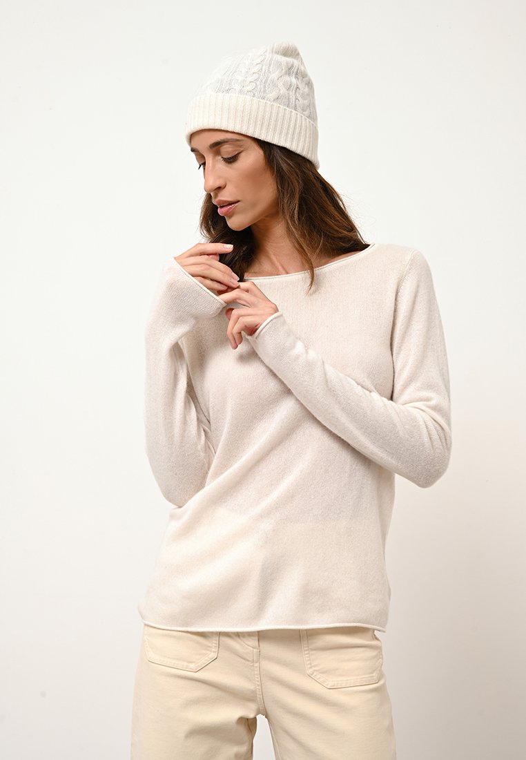 Just Cashmere CLEO