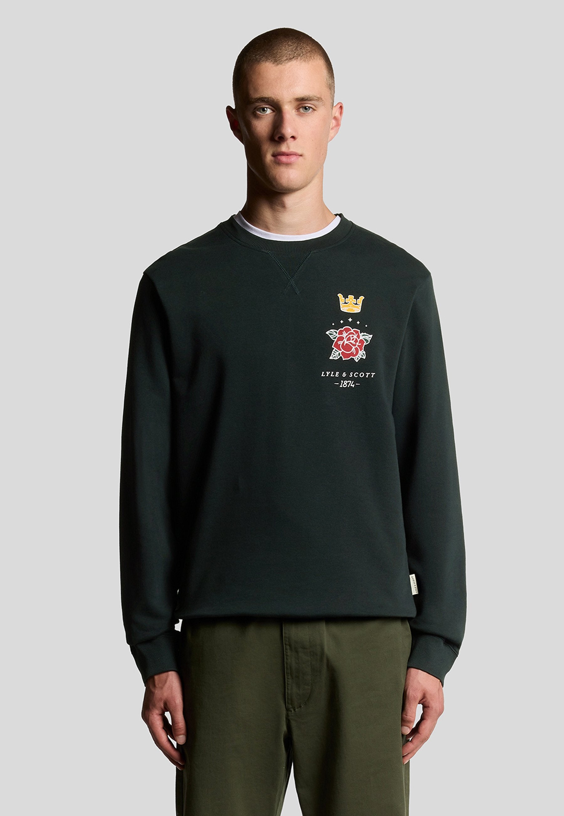 Lyle & Scott MID LAYERS ROSE AND CROWN GRAPHIC CREW NECK