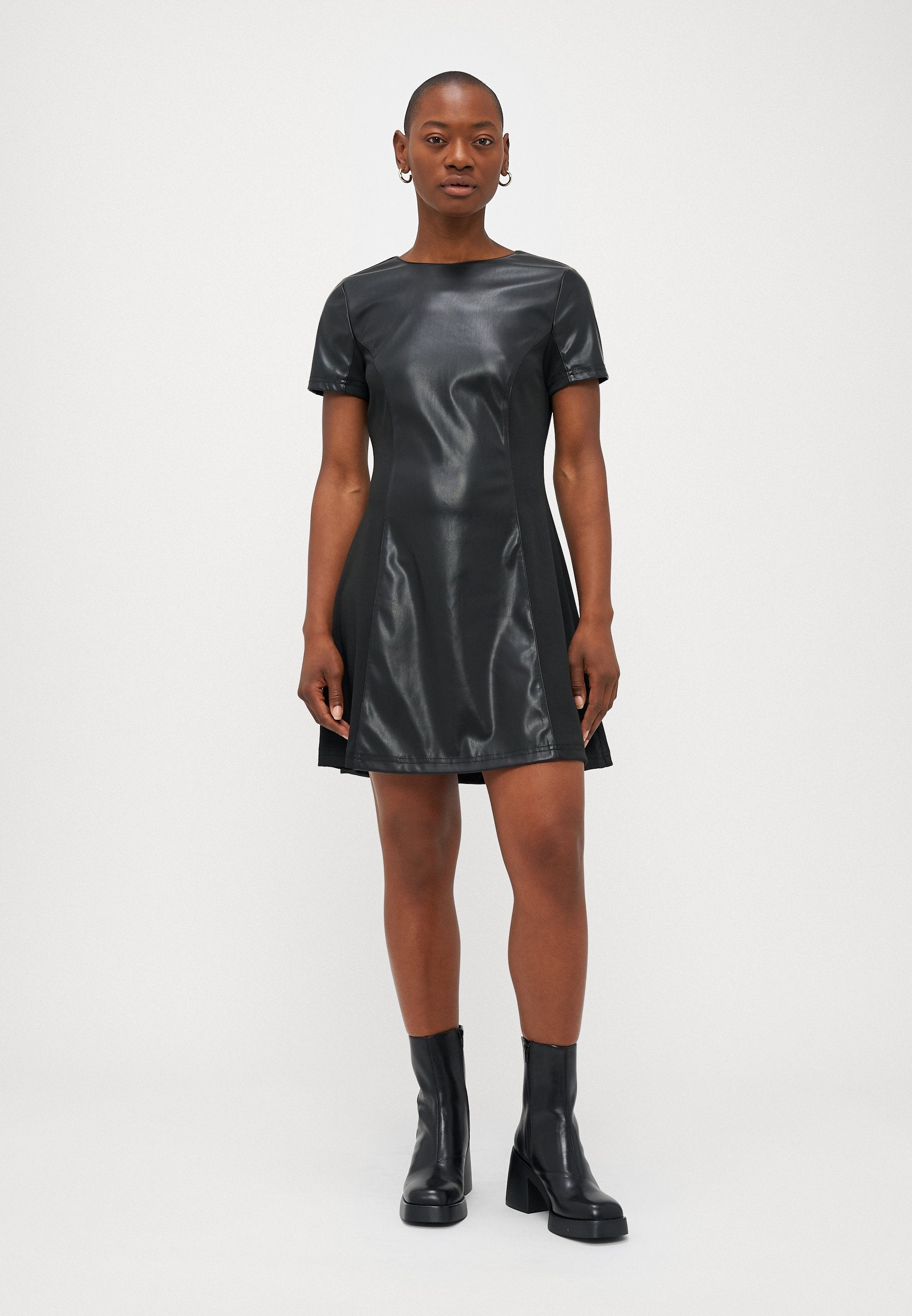 ONLMADDY MIX DRESS Media 2