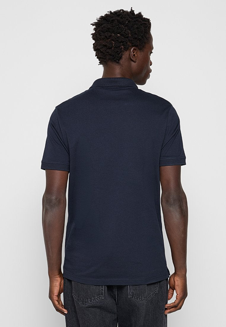 Lyle & Scott