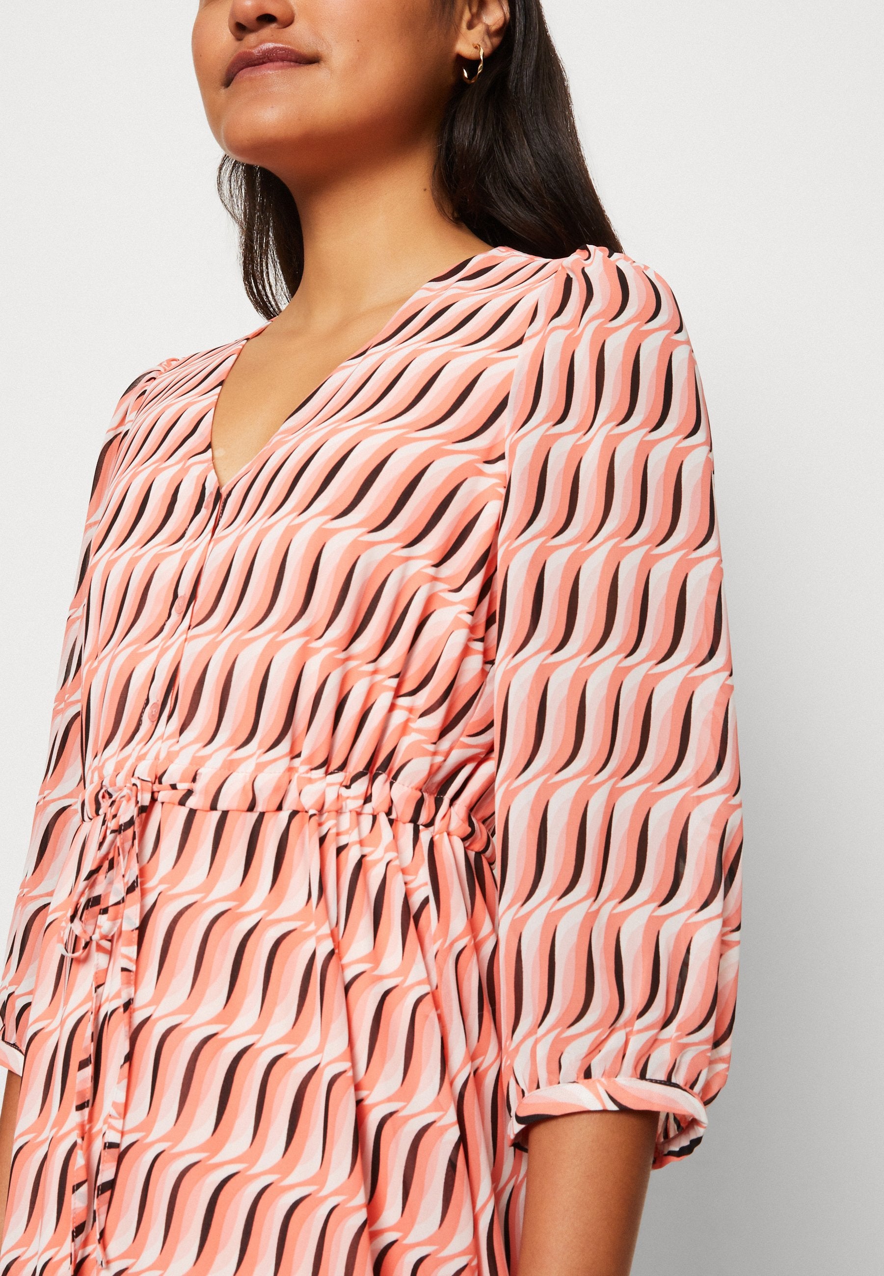 Vero Moda V NECK CALF DRESS