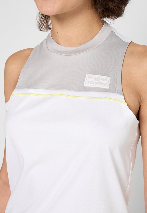 Lacoste Sport SLIM FIT